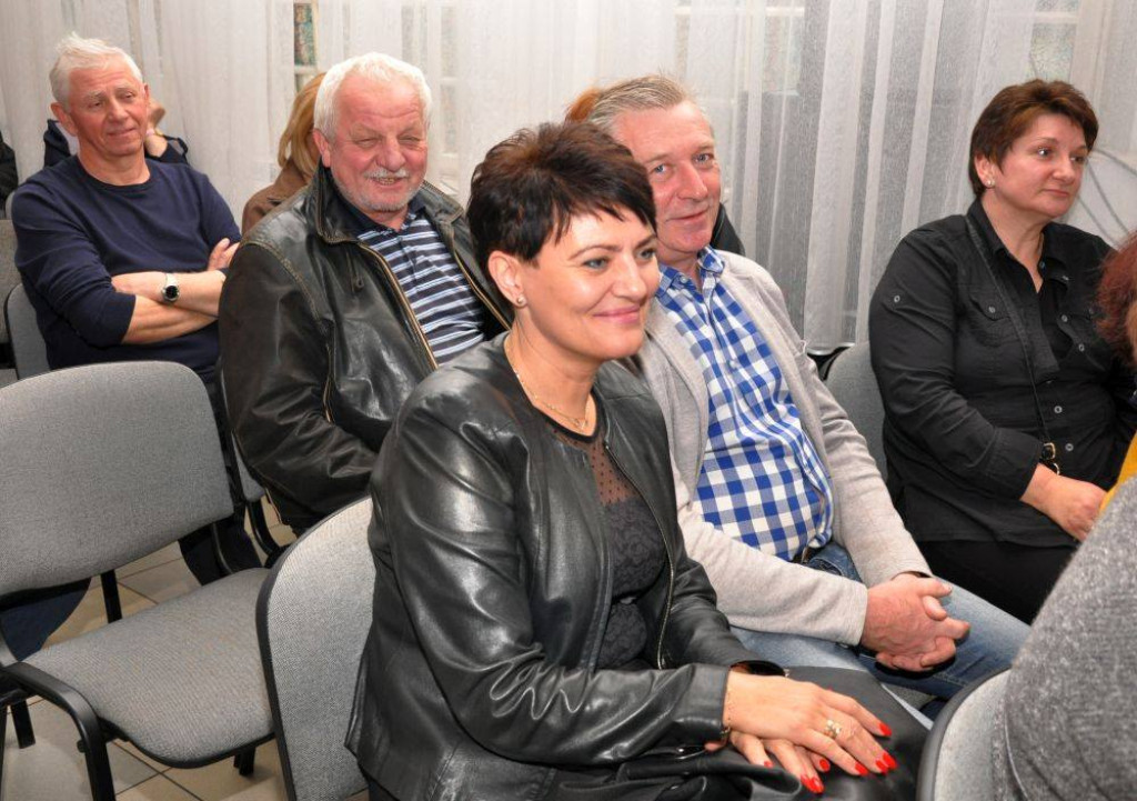 Piątkowy wieczór z szantami w Domu Kultury w Końskich [zdjęcia]