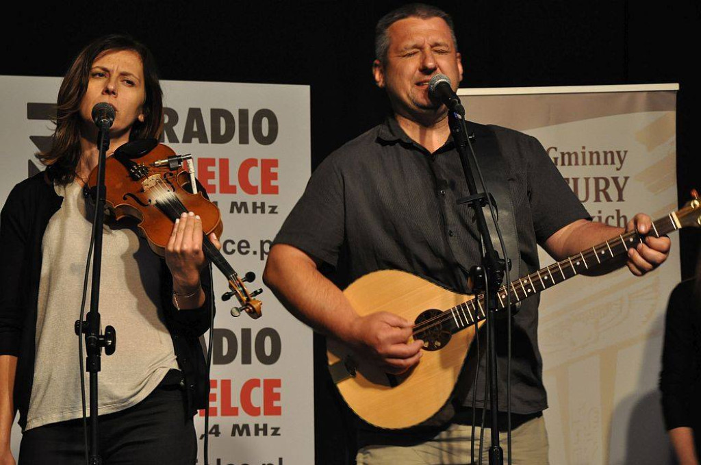 Piątkowy wieczór z szantami w Domu Kultury w Końskich [zdjęcia]