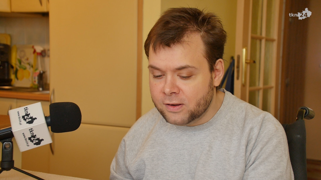 Sebastian jest uwięziony. Pomóżmy niepełnosprawnemu żyć godnie [wideo, zdjęcia]