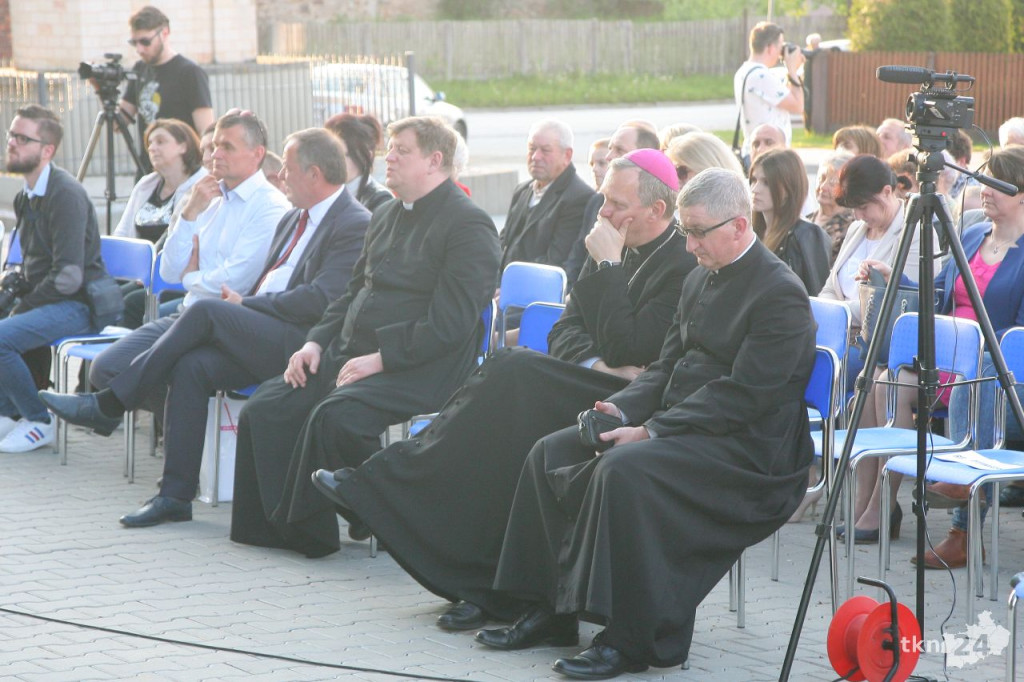 Magiczny wieczór w Lipie. `Teatr pod Lipami` znów zachwycił! [fotorelacja]