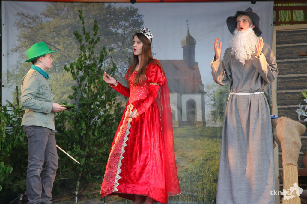 Magiczny wieczór w Lipie. `Teatr pod Lipami` znów zachwycił! [fotorelacja]