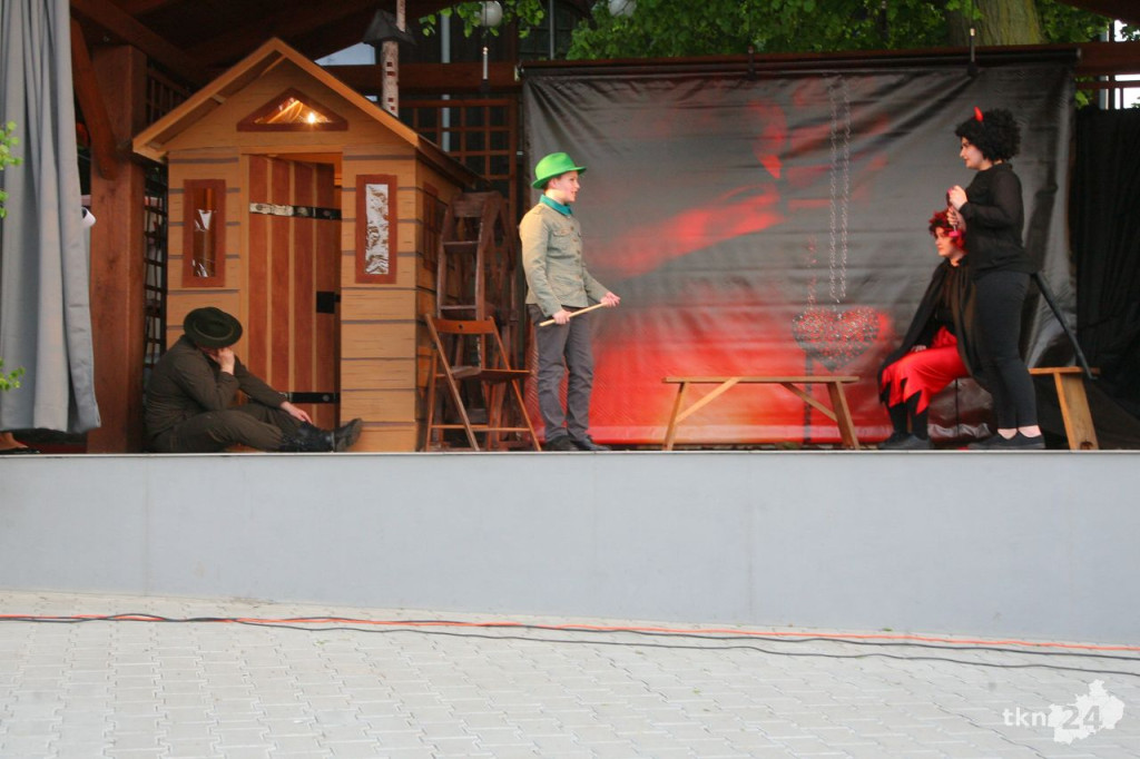 Magiczny wieczór w Lipie. `Teatr pod Lipami` znów zachwycił! [fotorelacja]