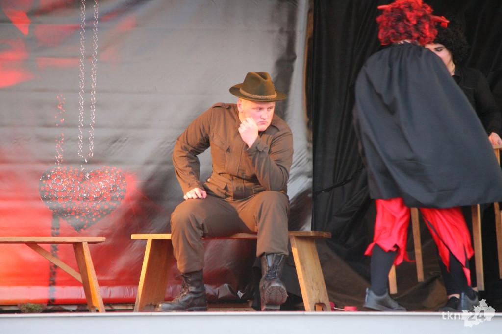 Magiczny wieczór w Lipie. `Teatr pod Lipami` znów zachwycił! [fotorelacja]