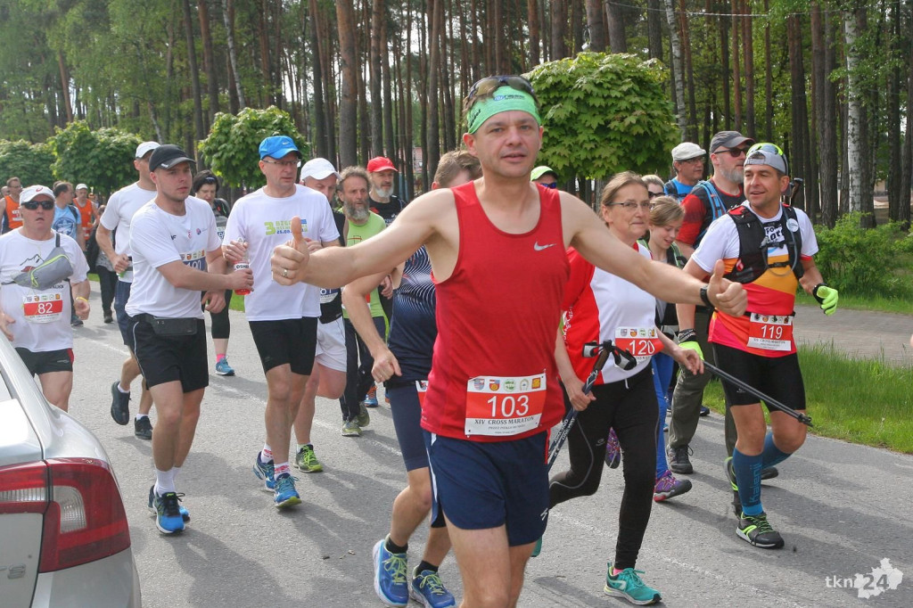Ponad 230 osób na starcie XIV Cross Maratonu [zdjęcia]