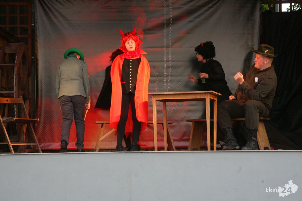Magiczny wieczór w Lipie. `Teatr pod Lipami` znów zachwycił! [fotorelacja]