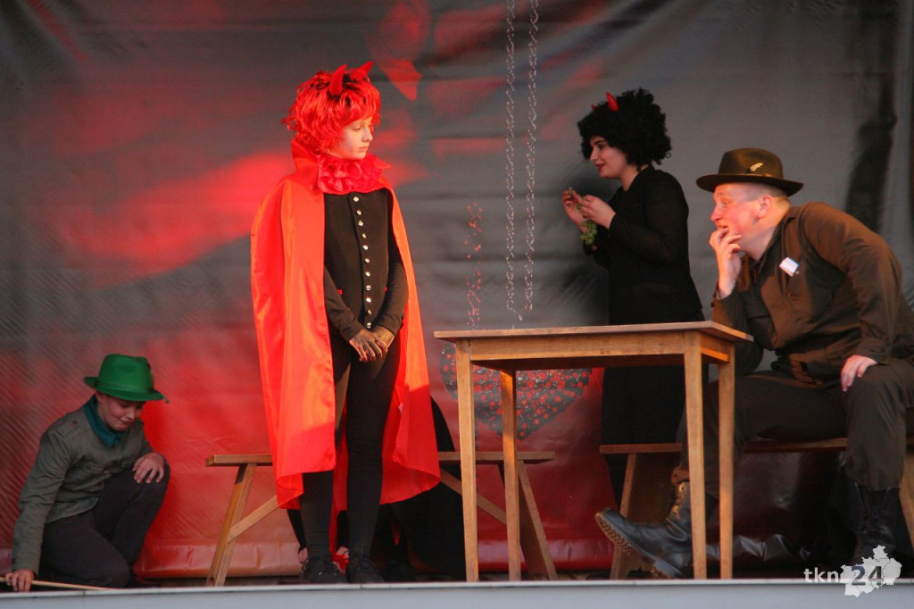 Magiczny wieczór w Lipie. `Teatr pod Lipami` znów zachwycił! [fotorelacja]