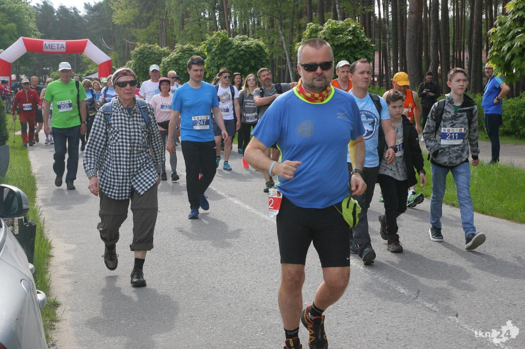 Ponad 230 osób na starcie XIV Cross Maratonu [zdjęcia]