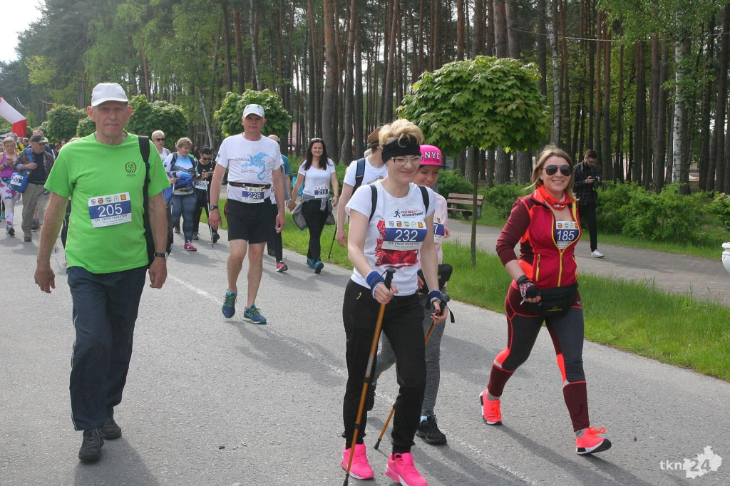 Ponad 230 osób na starcie XIV Cross Maratonu [zdjęcia]