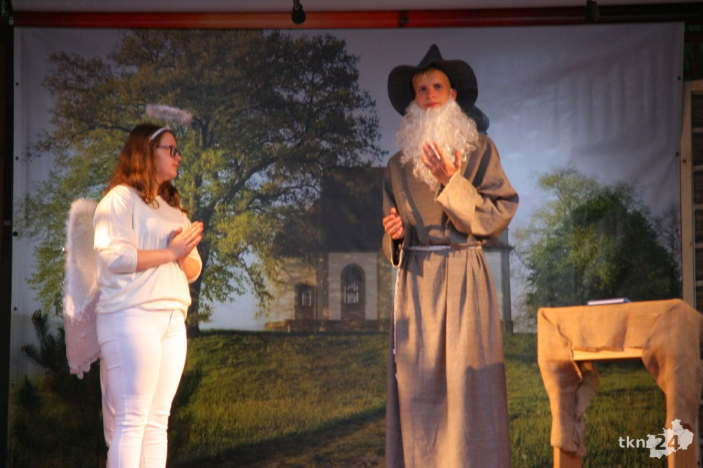 Magiczny wieczór w Lipie. `Teatr pod Lipami` znów zachwycił! [fotorelacja]