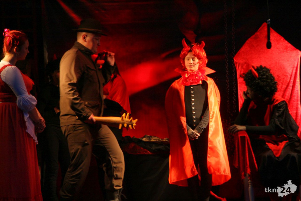 Magiczny wieczór w Lipie. `Teatr pod Lipami` znów zachwycił! [fotorelacja]
