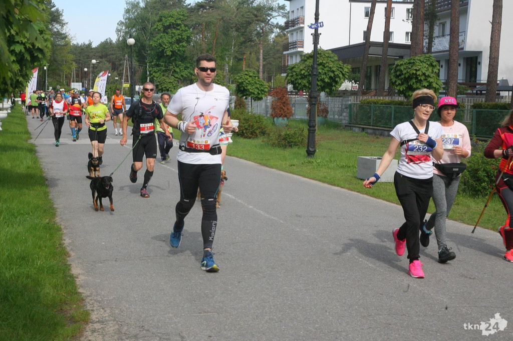 Ponad 230 osób na starcie XIV Cross Maratonu [zdjęcia]