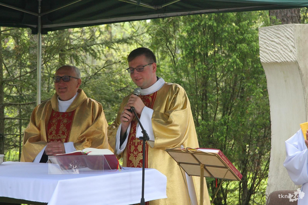 WIDEO: Mieszkańcy pamiętali o pomordowanych w Piekle