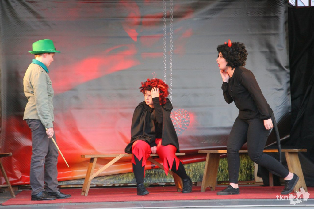 Relacja wideo: Kolejna premiera `Teatru pod Lipami`