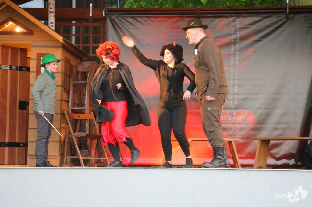 Relacja wideo: Kolejna premiera `Teatru pod Lipami`