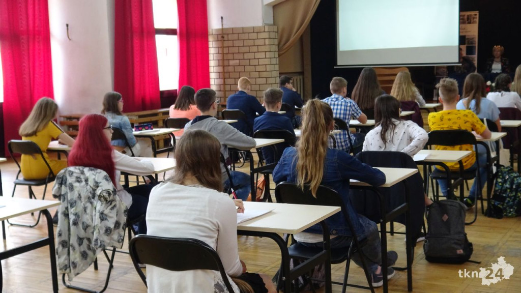 Aż pięciu laureatów konkursu o Złote Pióro Burmistrza Końskich! [wideo, zdjęcia]