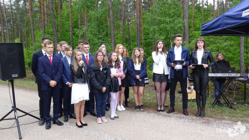 76 lat po mordzie w Bulianowie społeczność gminy Fałków pamięta o ofiarach [wideo, zdjęcia]