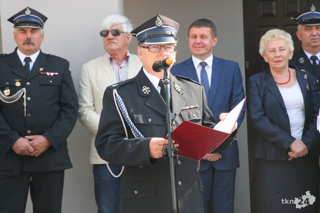 Strażackie Święto w Bedlnie. OSP Sworzyce otrzymały sztandar [wideo, zdjęcia]