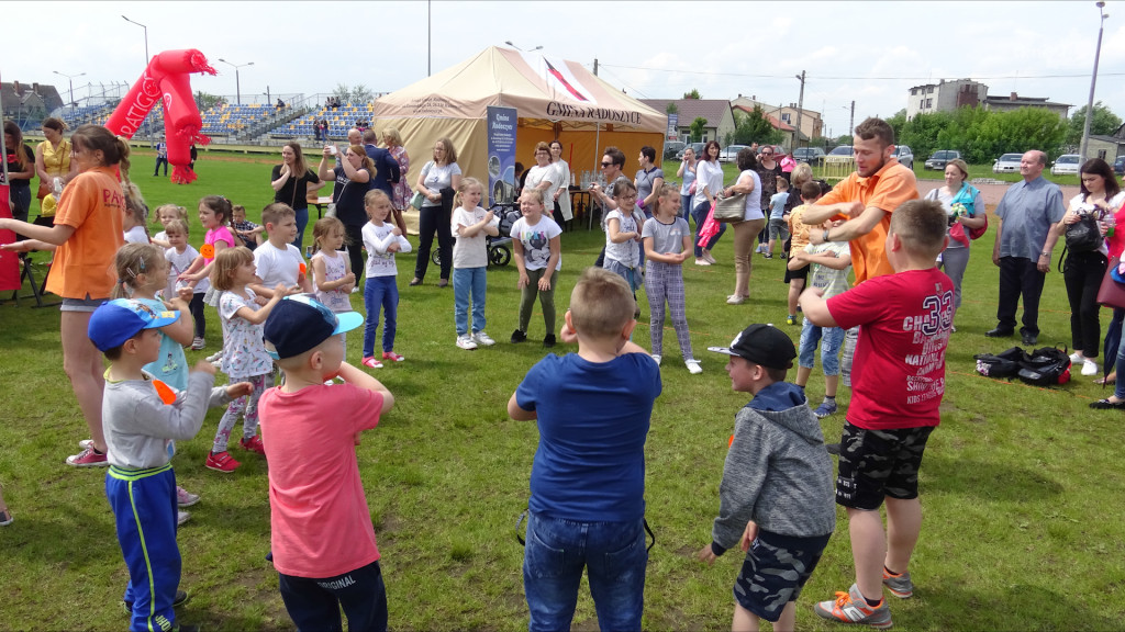 Radosny i kolorowy poniedziałek w Radoszycach. Specjalnie na Dzień Dziecka! [wideo, zdjęcia]