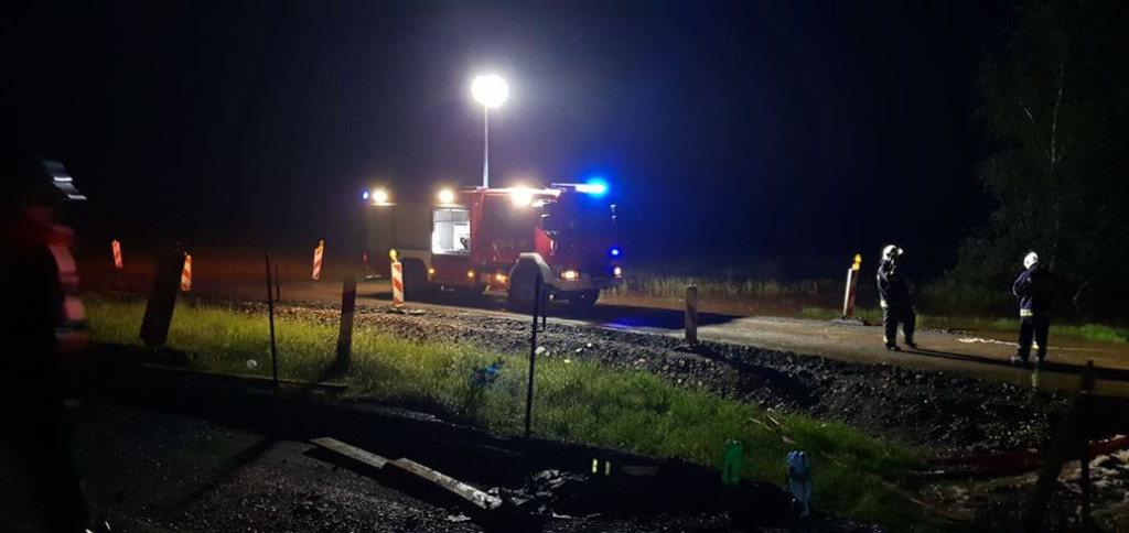 AKTUALIZACJA: Ulewa w gminie Radoszyce i drogowy kataklizm! [wideo, zdjęcia]