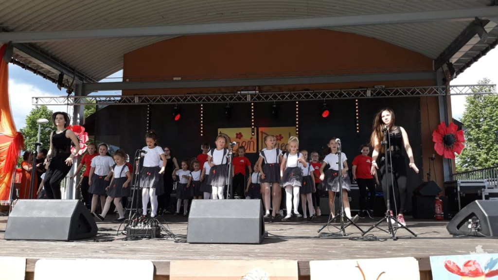 Mimo deszczu dobra zabawa na Dniu Dziecka w Stąporkowie [wideo, zdjęcia]