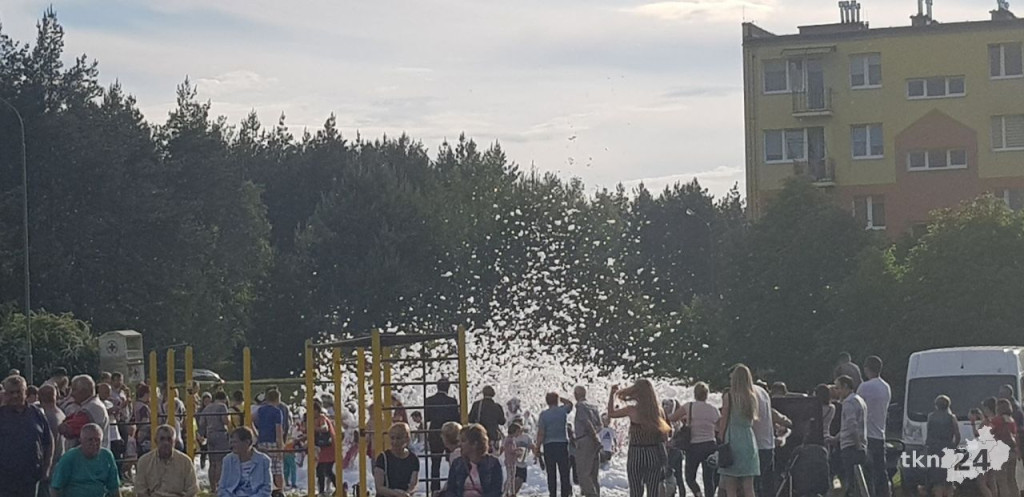 Mimo deszczu dobra zabawa na Dniu Dziecka w Stąporkowie [wideo, zdjęcia]
