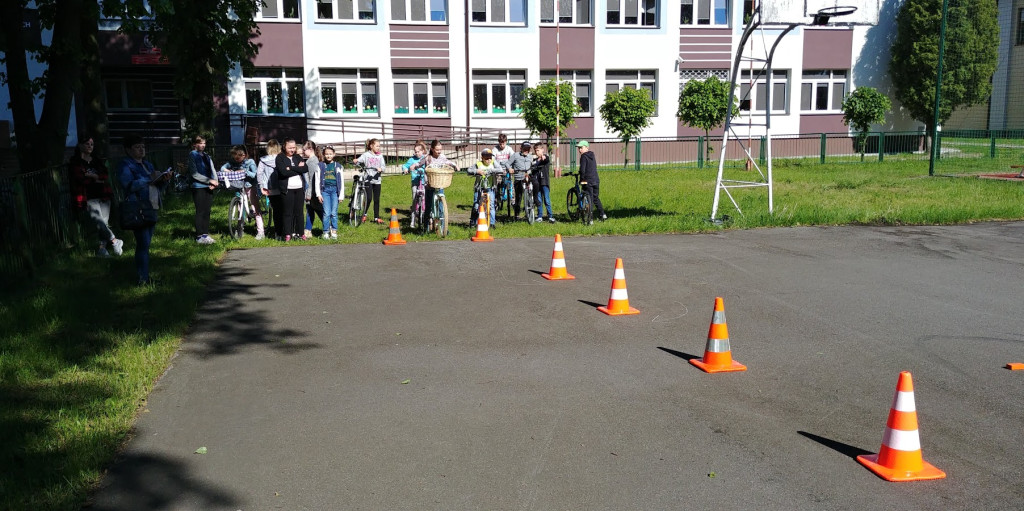 Zdrowy i sportowy dzień dziecka w Kazanowie [zdjęcia]