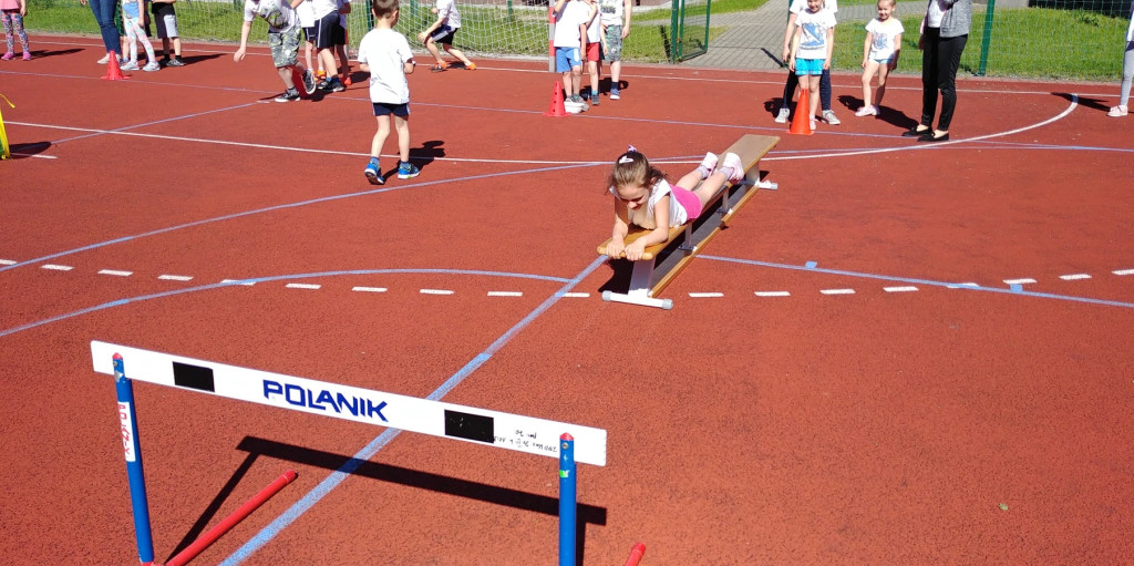 Zdrowy i sportowy dzień dziecka w Kazanowie [zdjęcia]