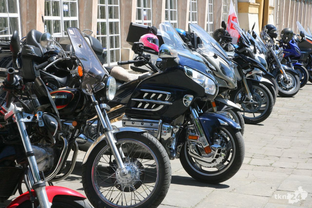 Trwa Motoserce w Końskich. O 16 parada i pokaz Super Enduro