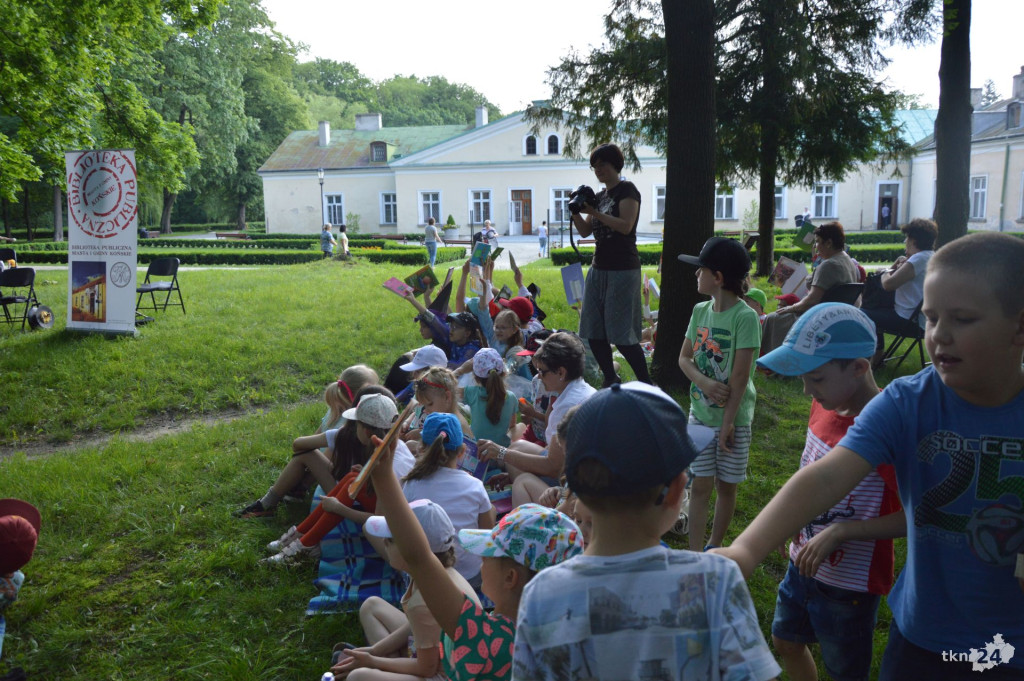 `Jak nie czytam, jak czytam`. Udany happening w klimatach folkloru [zdjęcia, wideo]