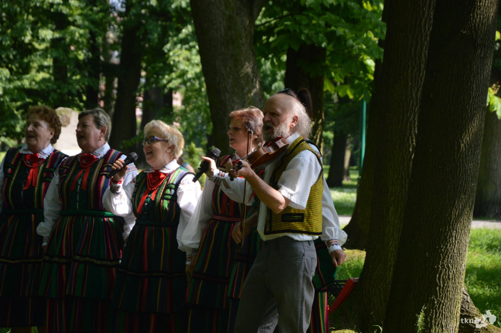 `Jak nie czytam, jak czytam`. Udany happening w klimatach folkloru [zdjęcia, wideo]
