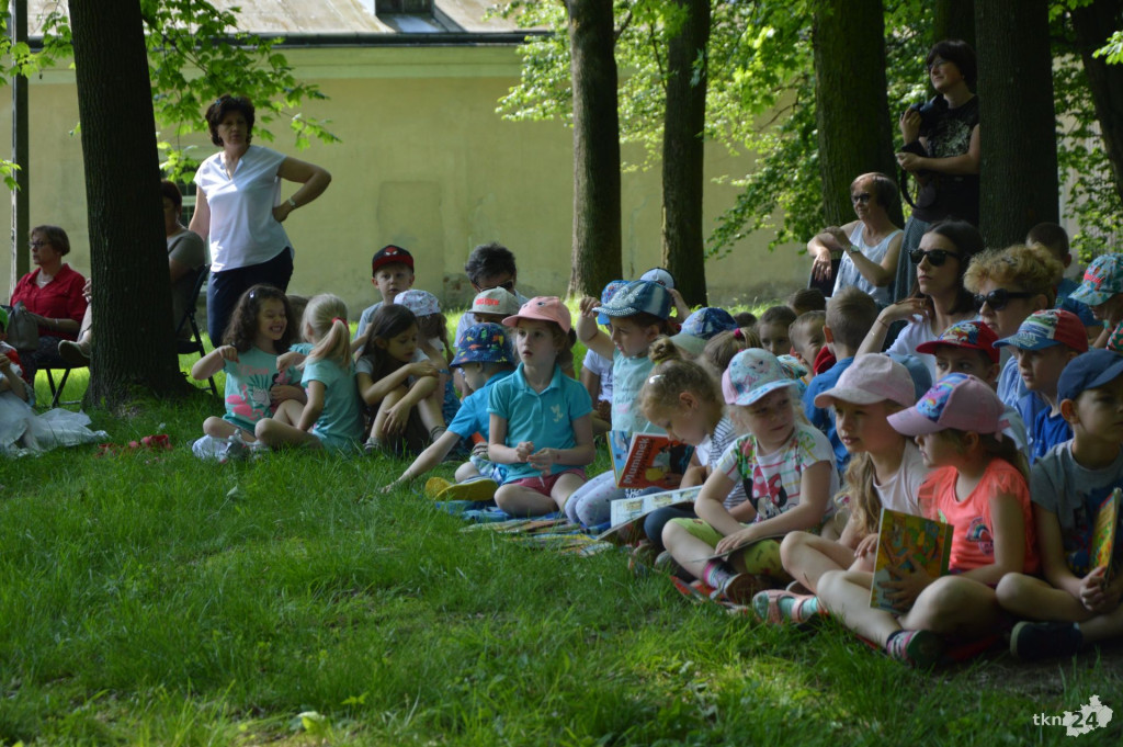 `Jak nie czytam, jak czytam`. Udany happening w klimatach folkloru [zdjęcia, wideo]