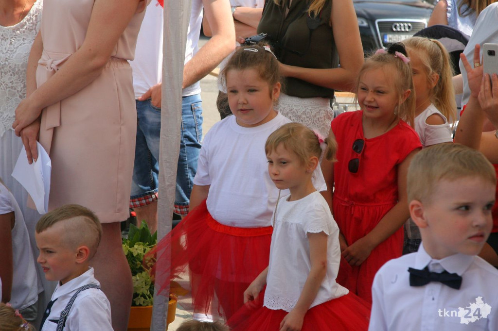 Smyków: Festyn przy przedszkolu i poświęcenie budynku [wideo, zdjęcia]