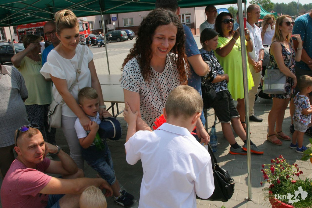 Smyków: Festyn przy przedszkolu i poświęcenie budynku [wideo, zdjęcia]