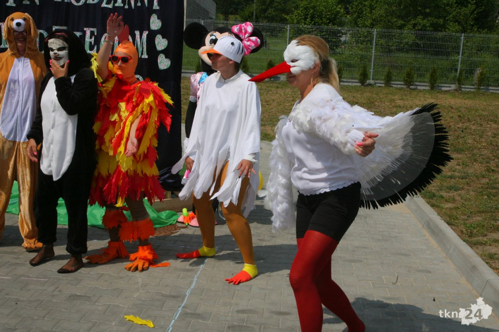 Smyków: Festyn przy przedszkolu i poświęcenie budynku [wideo, zdjęcia]