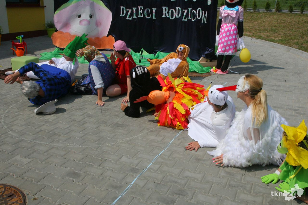 Smyków: Festyn przy przedszkolu i poświęcenie budynku [wideo, zdjęcia]