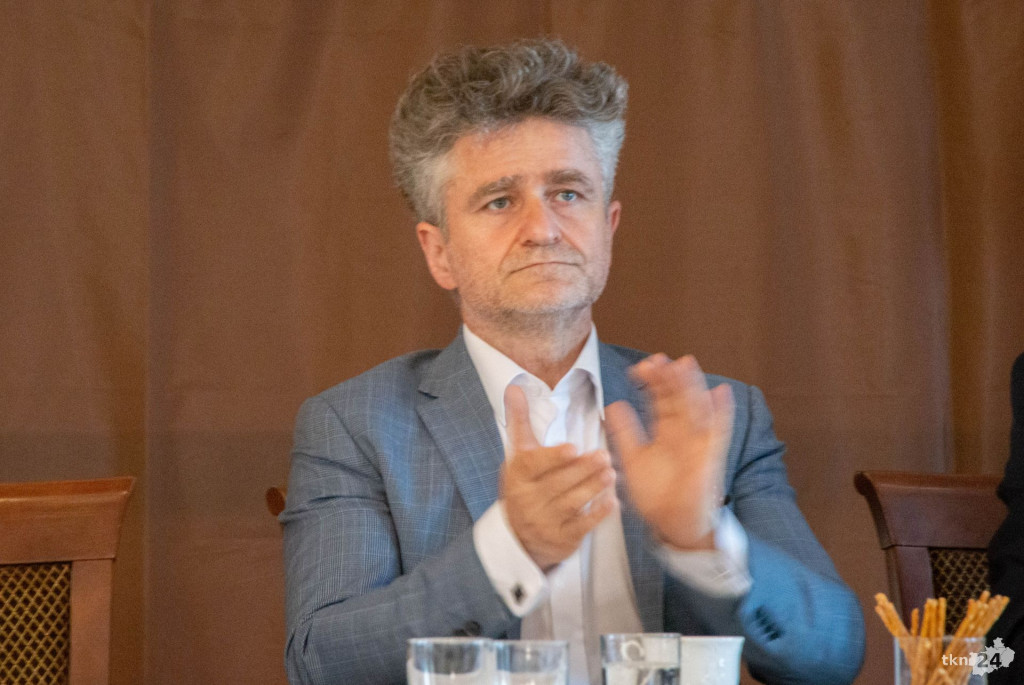 Konwencja Prawych i Solidarnych z mocnym poparciem władz! [wideo, zdjęcia]