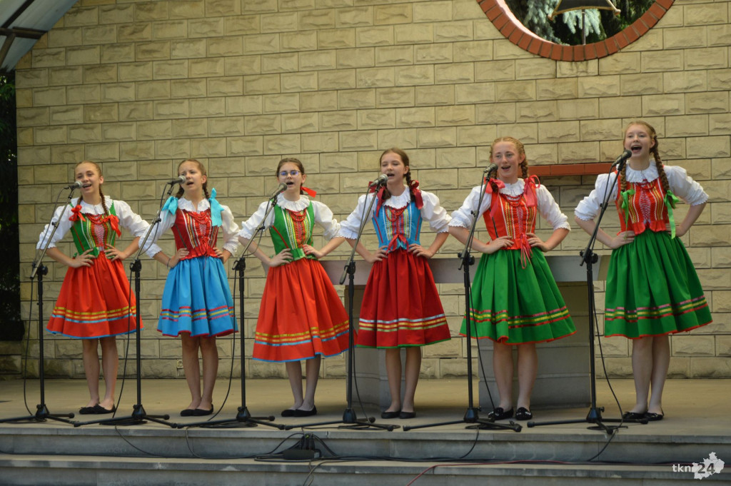 Folklor zagościł na Kaziukach Koneckich! [wideo]