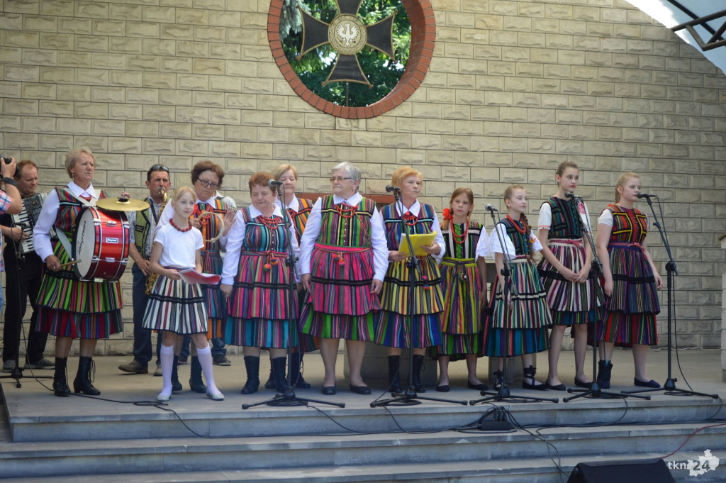 Folklor zagościł na Kaziukach Koneckich! [wideo]