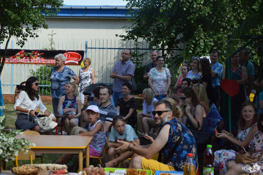 Kolorowy piknik rodzinny w Przedszkolu nr 1 [zdjęcia]
