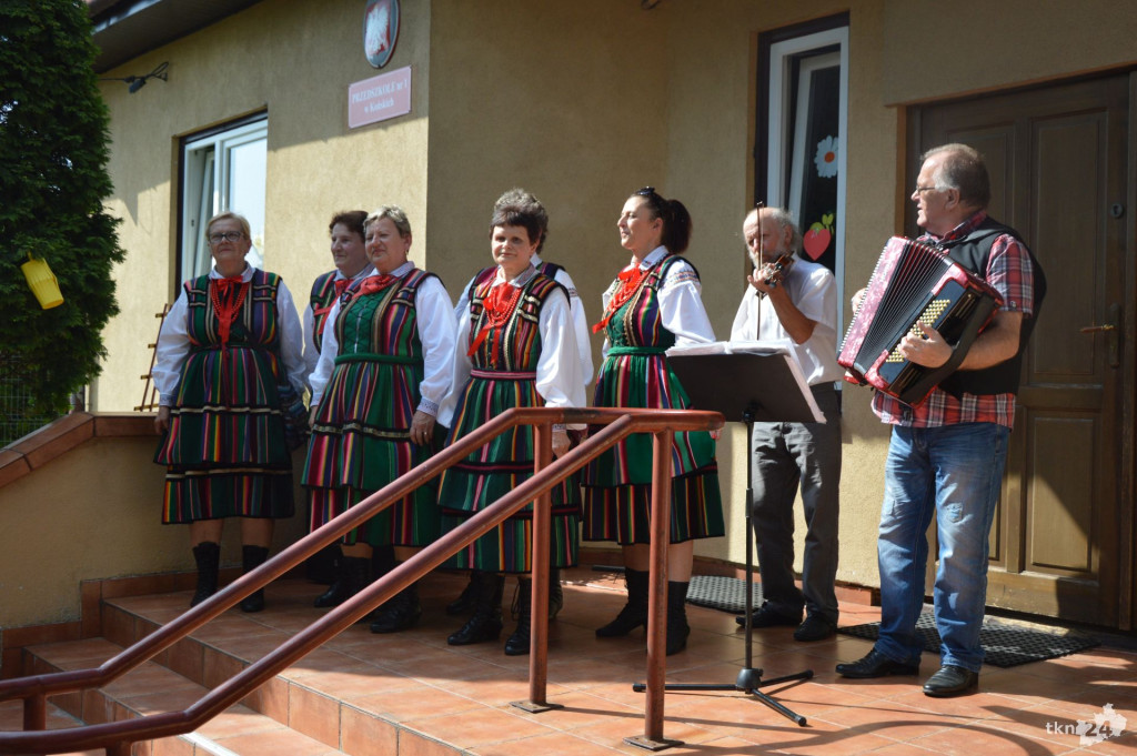 Kolorowy piknik rodzinny w Przedszkolu nr 1 [zdjęcia]