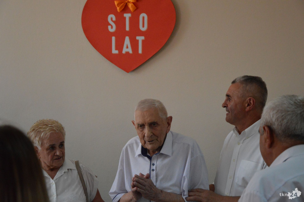 WIDEO: Setne urodziny Antoniego Kulety z Dziebałtowa