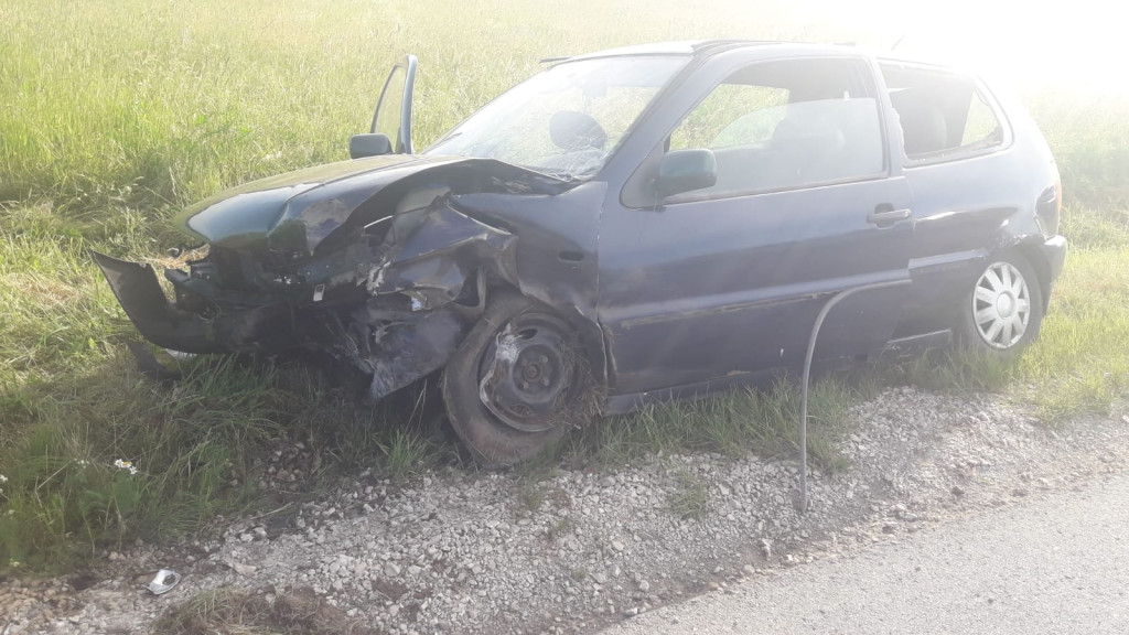Dwa zdarzenia drogowe w powiecie. Są ranni [zdjęcia]