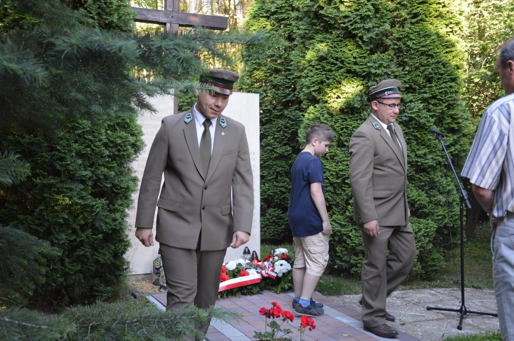 W hołdzie rozstrzelanym mieszkańcom Smarkowa i Koziej Woli [zdjęcia]