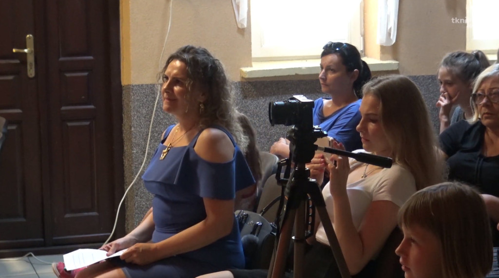 Mieszali bajkami. Teatralne widowisko w Rogowie [wideo, zdjęcia]