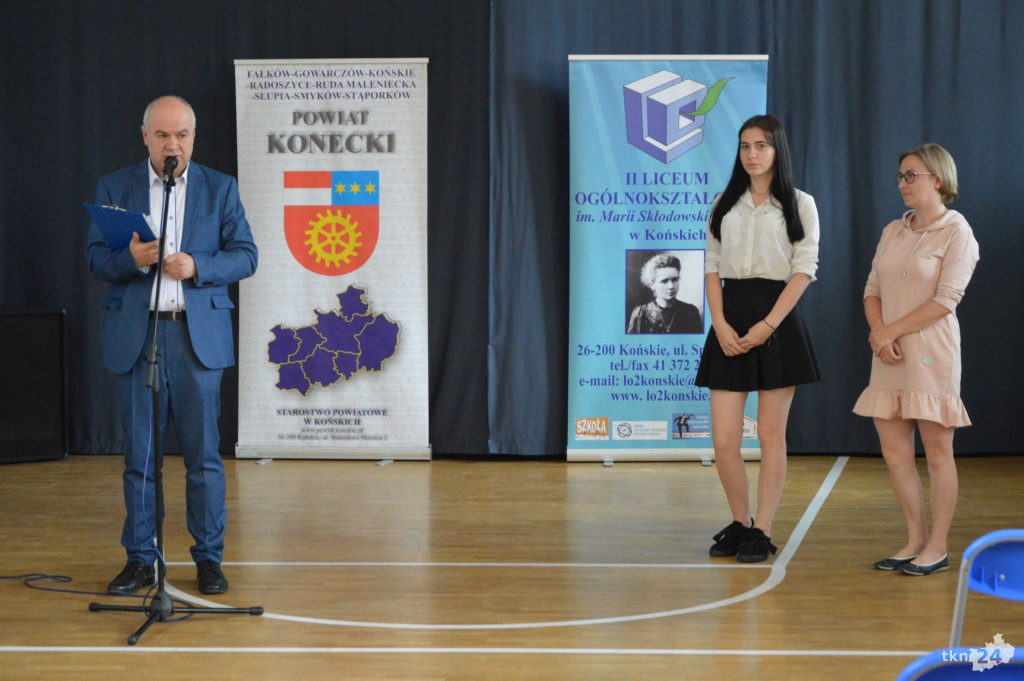 Rozdano stypendia dla uczniów szkół ponadgimnazjalnych [zdjęcia, wideo]