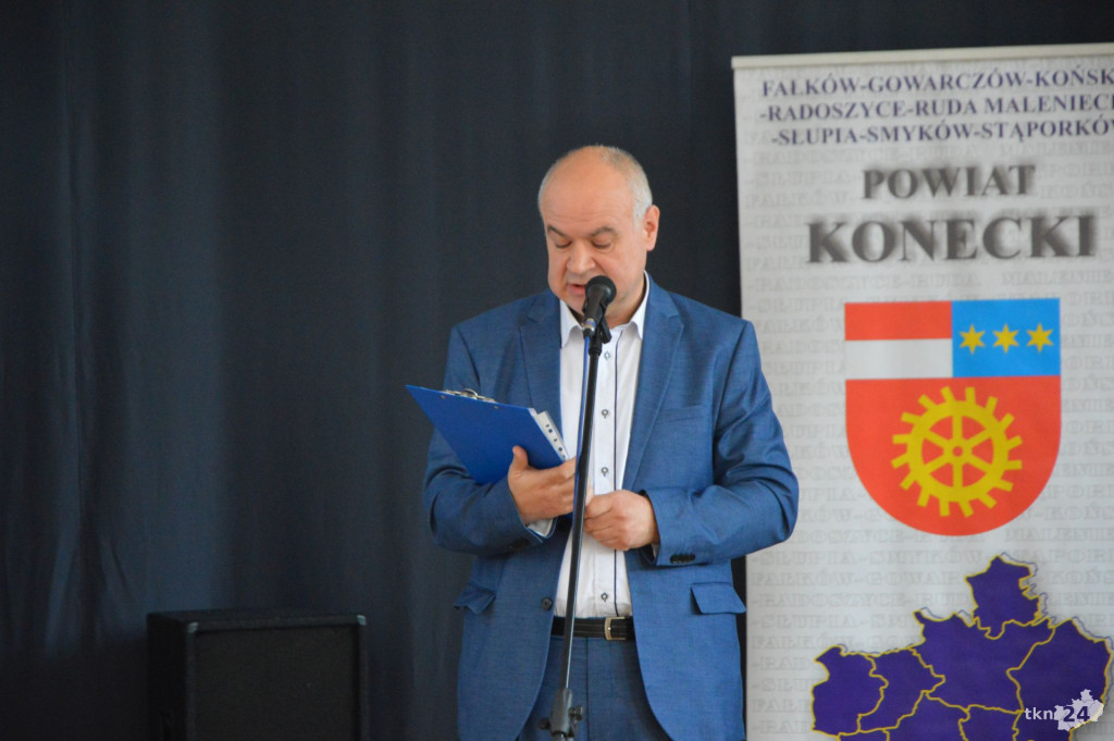 Rozdano stypendia dla uczniów szkół ponadgimnazjalnych [zdjęcia, wideo]