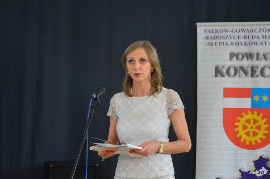Rozdano stypendia dla uczniów szkół ponadgimnazjalnych [zdjęcia, wideo]
