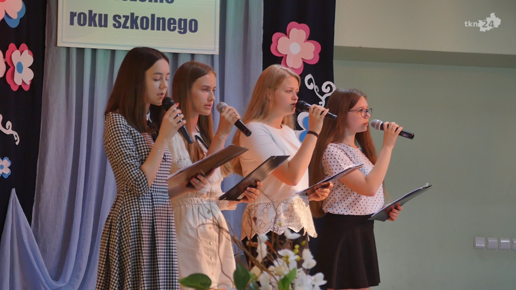 Uczniowie mają już wakacje! Z kamerą odwiedziliśmy nasze szkoły [wideo, zdjęcia]