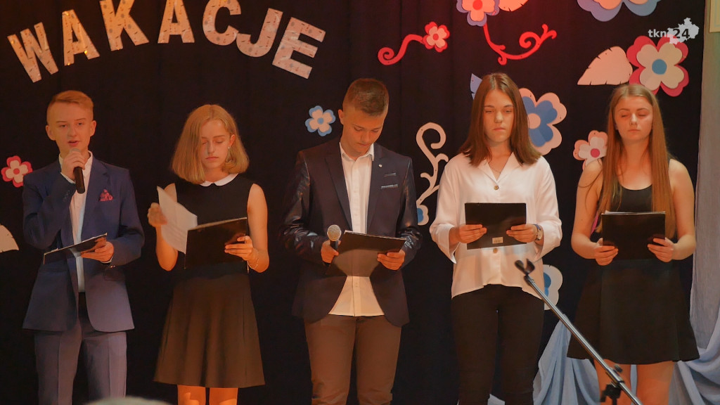 Uczniowie mają już wakacje! Z kamerą odwiedziliśmy nasze szkoły [wideo, zdjęcia]
