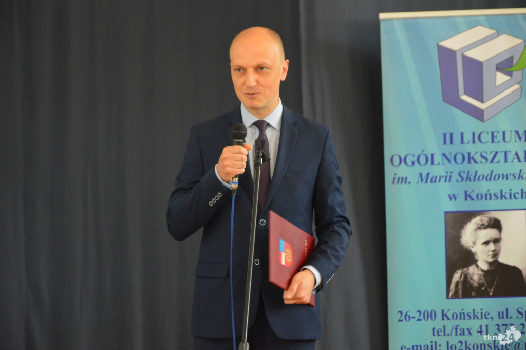 Uczniowie mają już wakacje! Z kamerą odwiedziliśmy nasze szkoły [wideo, zdjęcia]